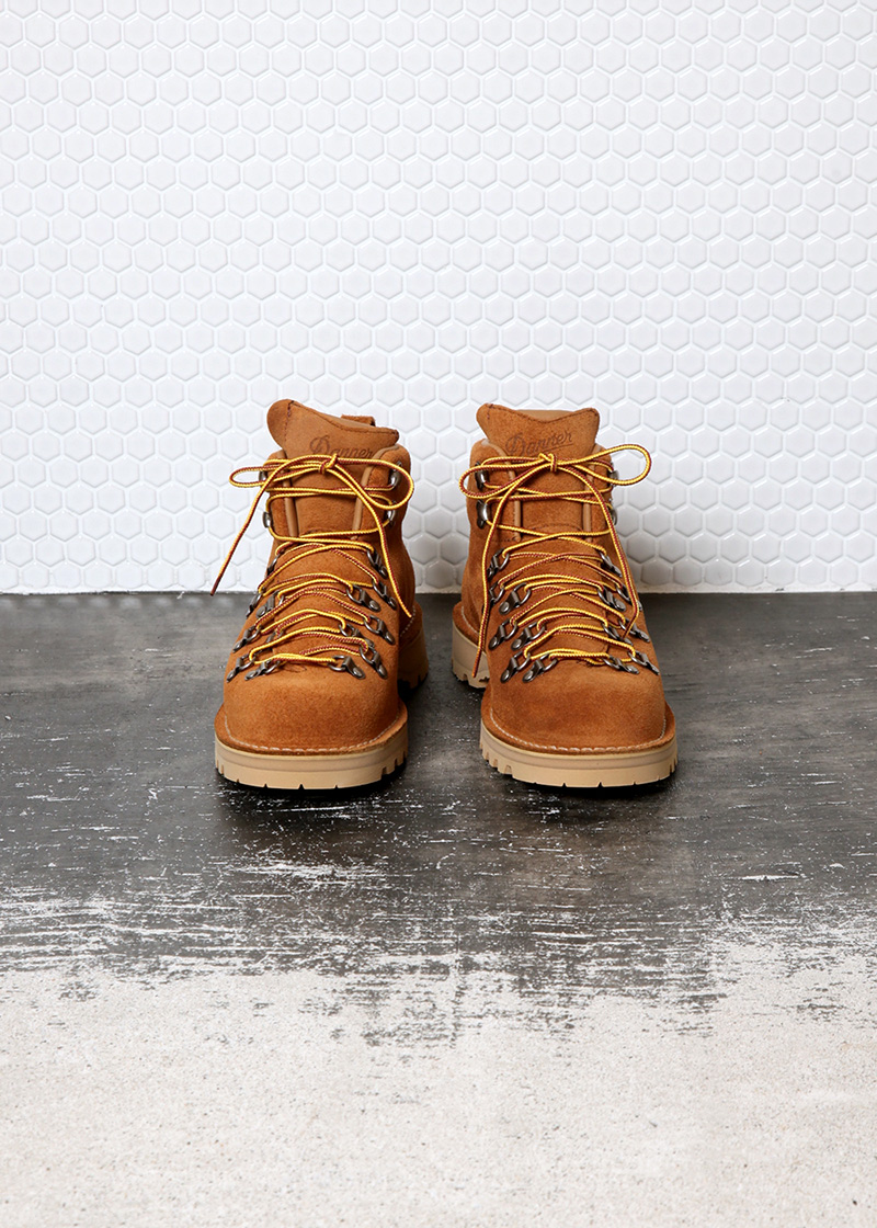 ENGINEERED GARMENTS〉×〈DANNER〉Mountain Trail SP